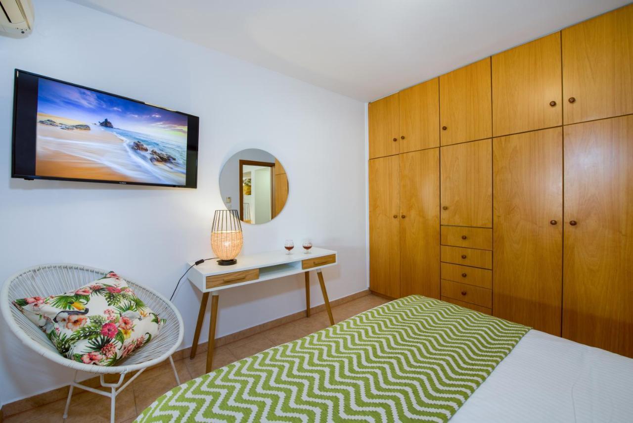 Manolia Dream Apartment 30M To The Beach Agia Marina  Bagian luar foto
